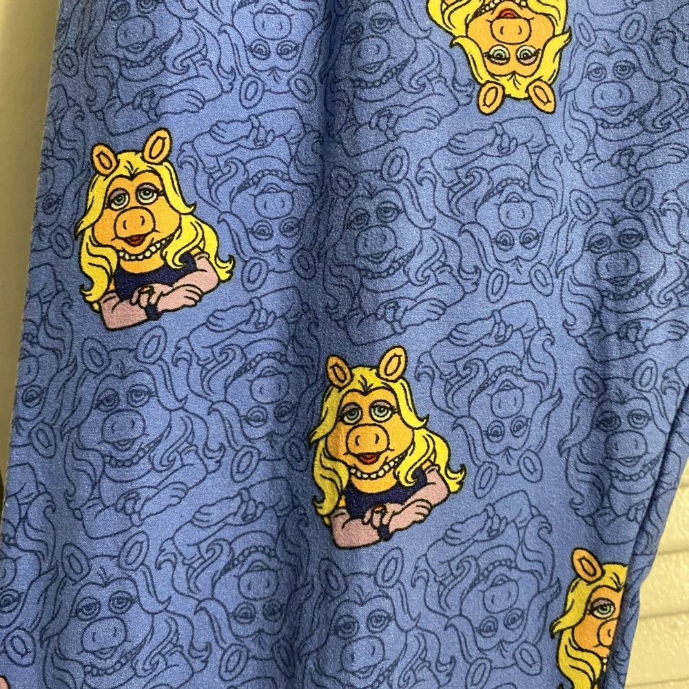 NWOT Lularoe Miss Piggy Leggings Tall & Curvy 12 18 Disney Muppets